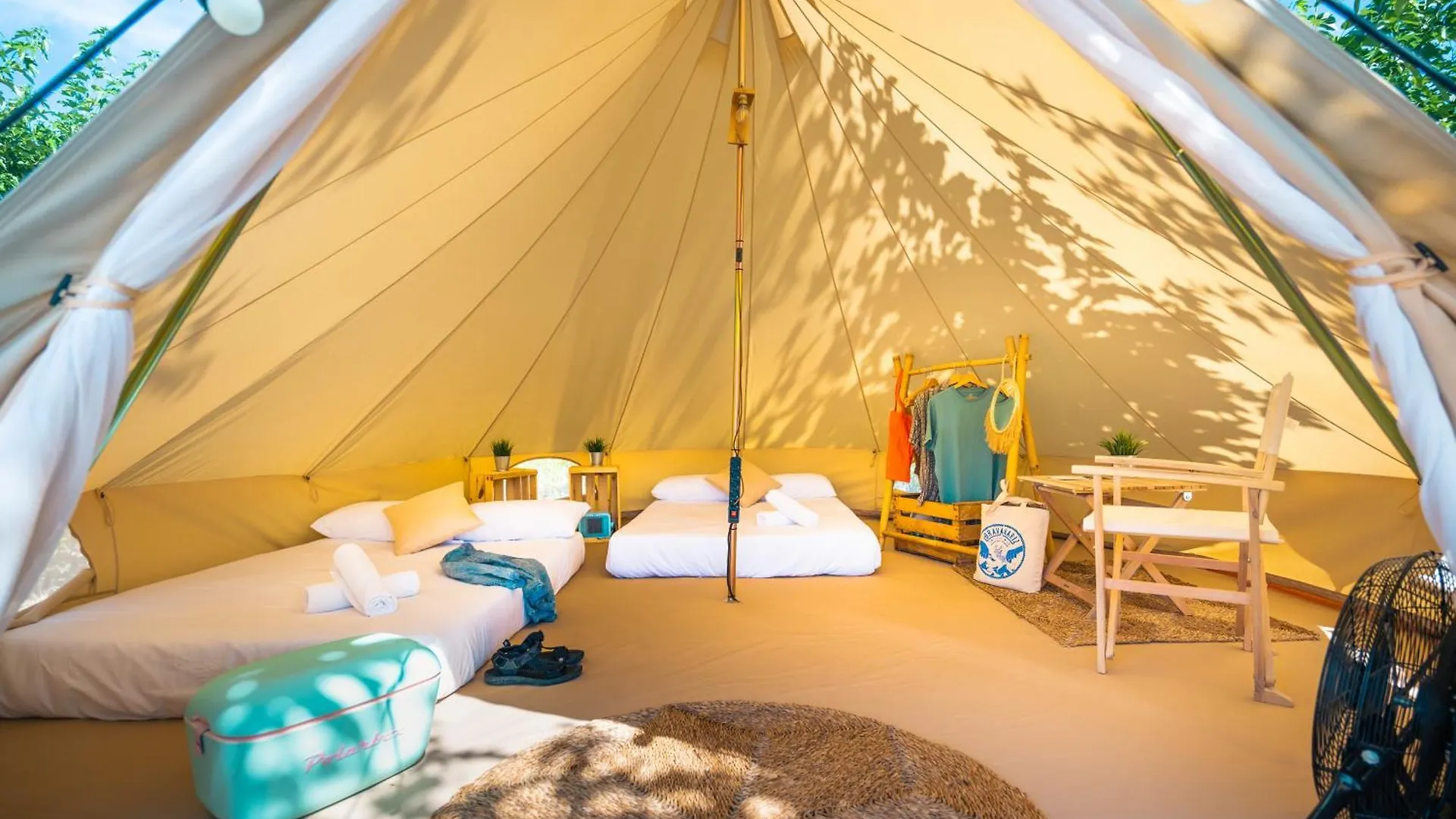 Kampaoh Los Escullos Almeria Luxury tent